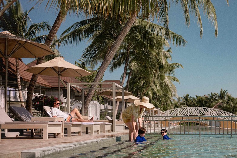 Sun Siyam Olhuveli Beach Pavilion Family