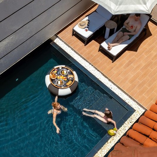 2 Ssp Pool Floating Breakfast