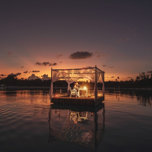 Experiences Hero 2 Min