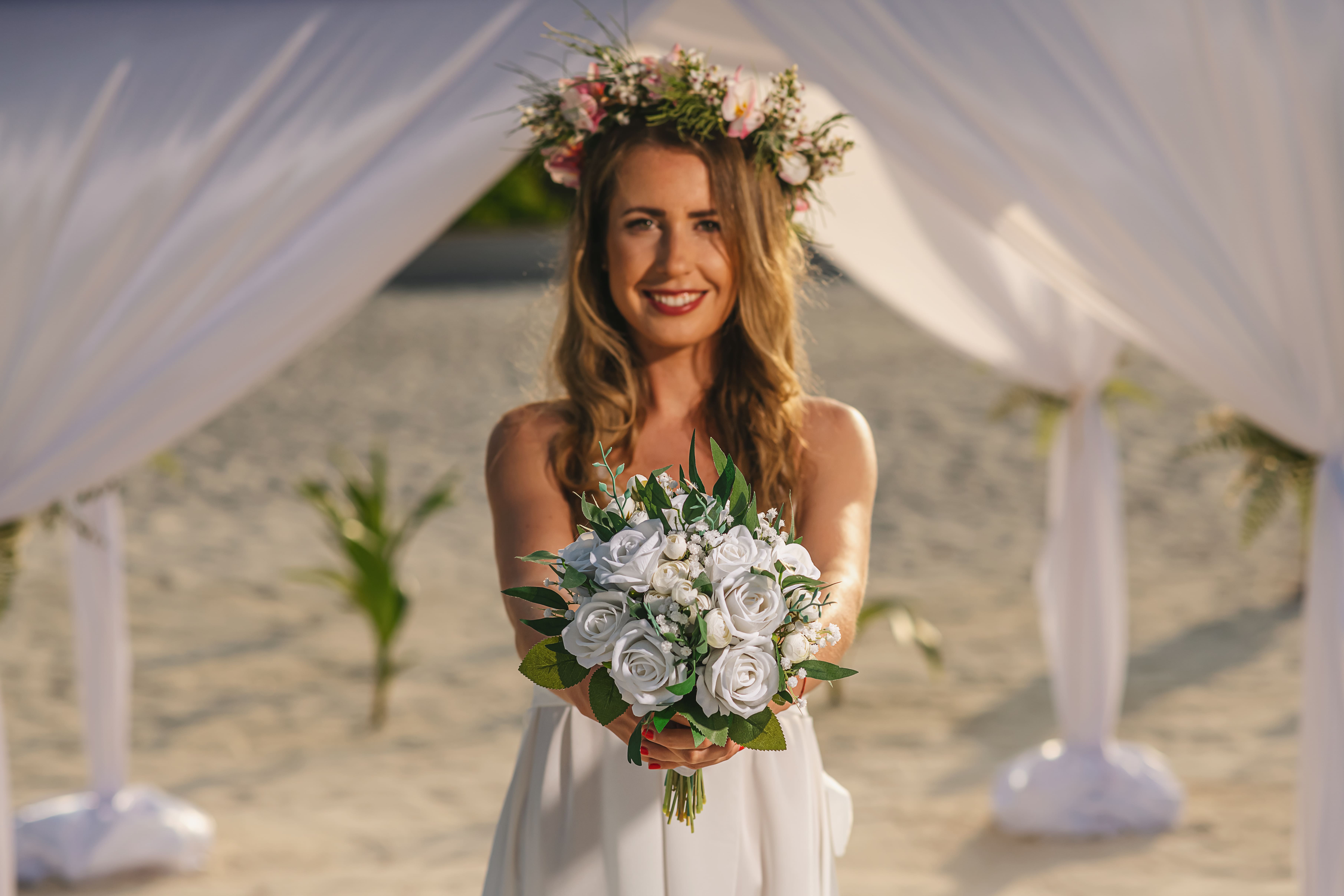 Weddings 02 Min