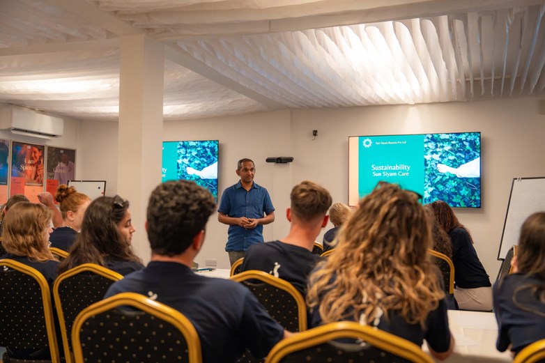 Sun Siyam Iru Veli Hosts Italian University Delegation for Sustainability and CSR Learning Programme