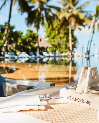 Irufushi Reflections 0276