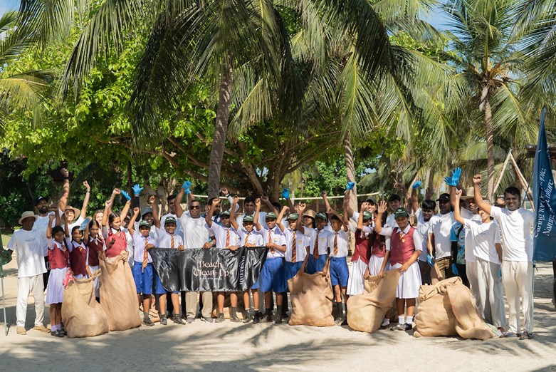 Sun Siyam Pasikudah beach cleanup