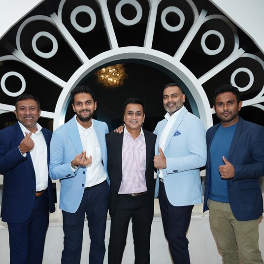 India Road Show1 Sqr