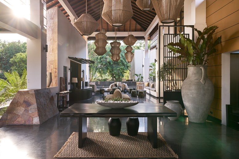 Sun Siyam Pasikudah Lobby