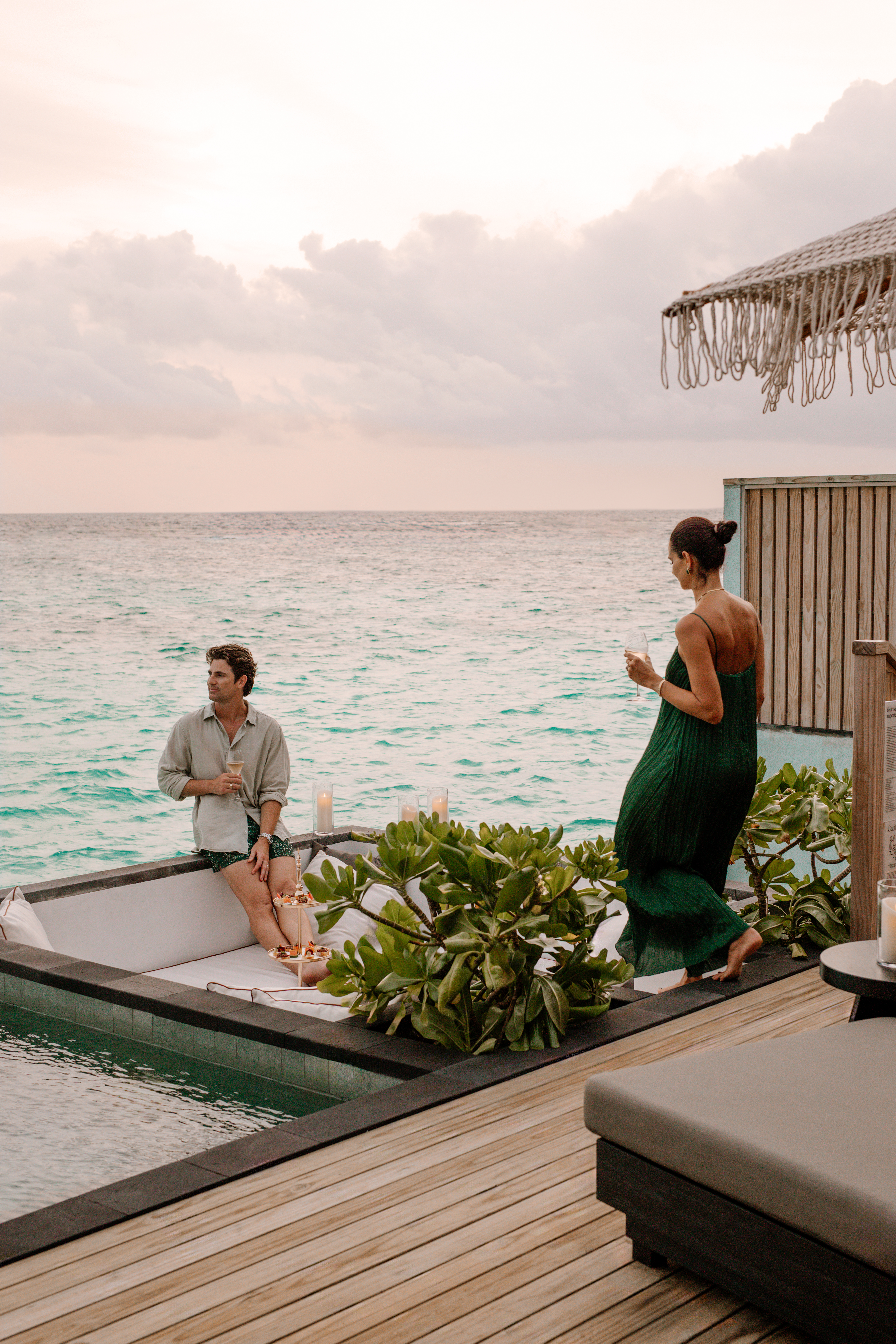 SSIF Sunset Horizon Water Villa With Pool Signature Aperitif (1)