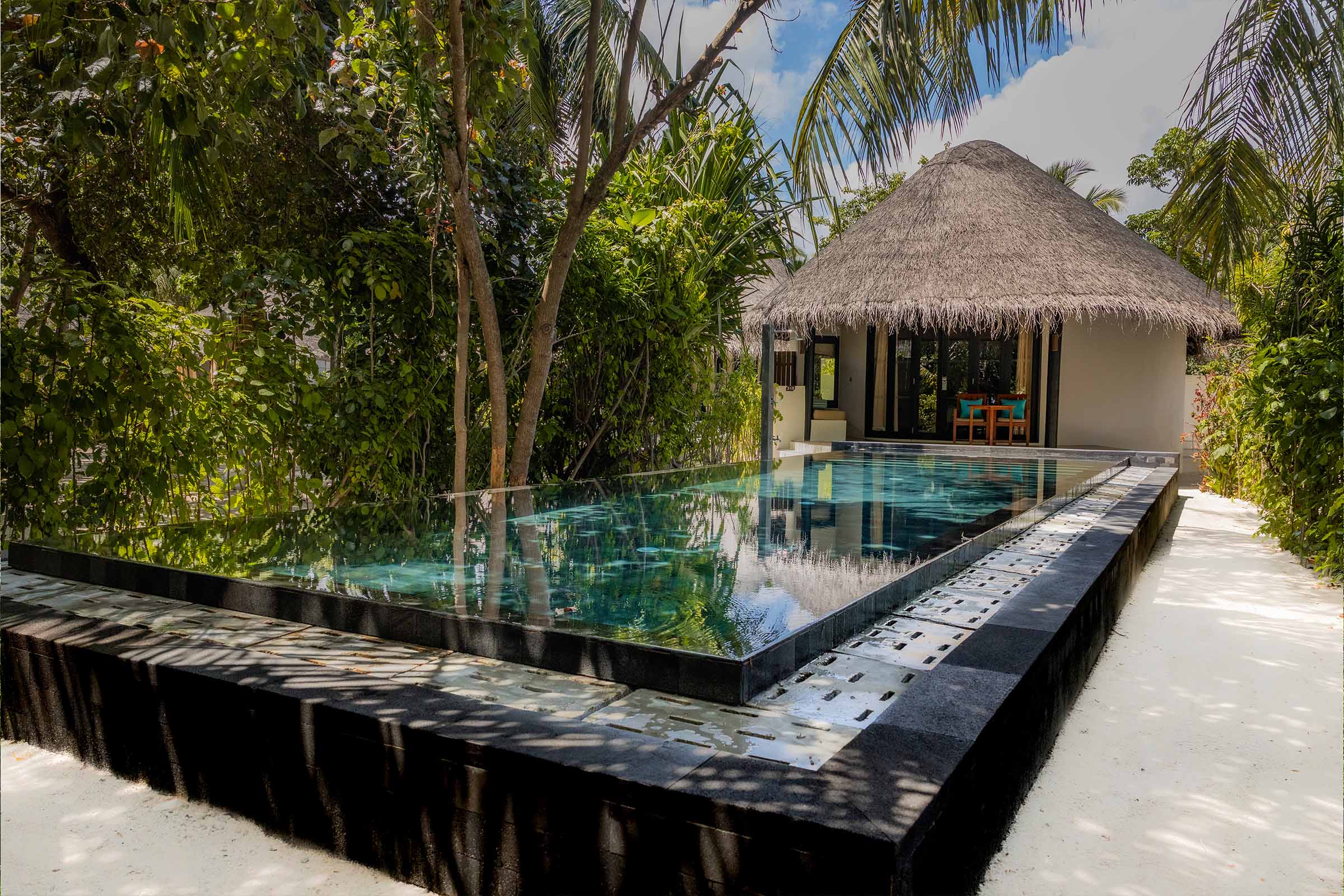 Deluxe Beach Villa